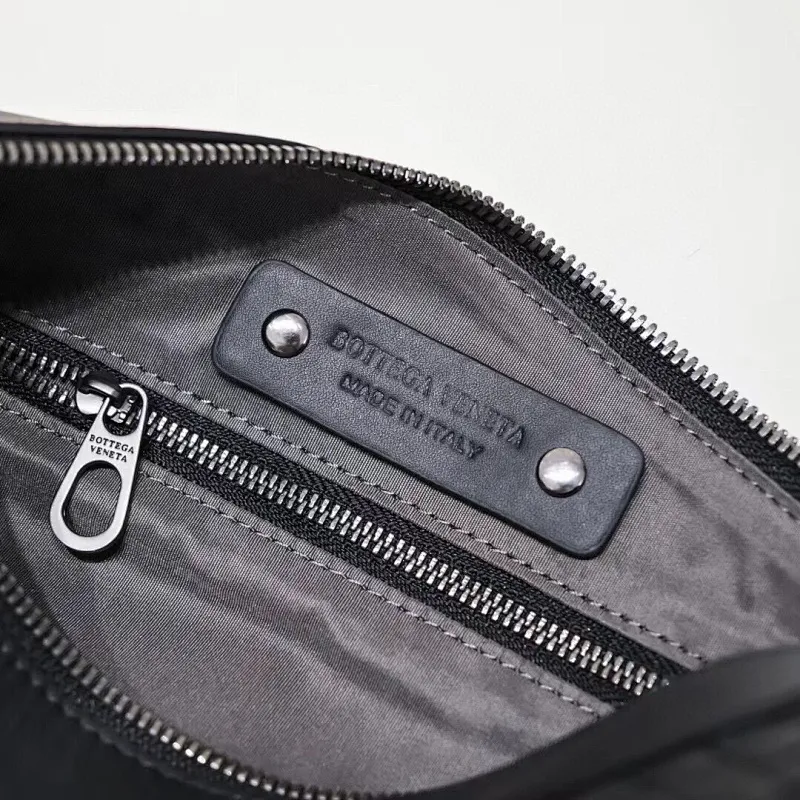 All categories 💚 Top version men’s bags 💚 BV 2024 new BV crossbody bag